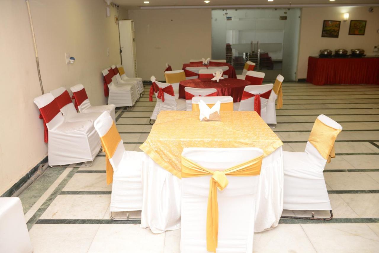 Hotel Balsons Continental New Delhi Eksteriør bilde